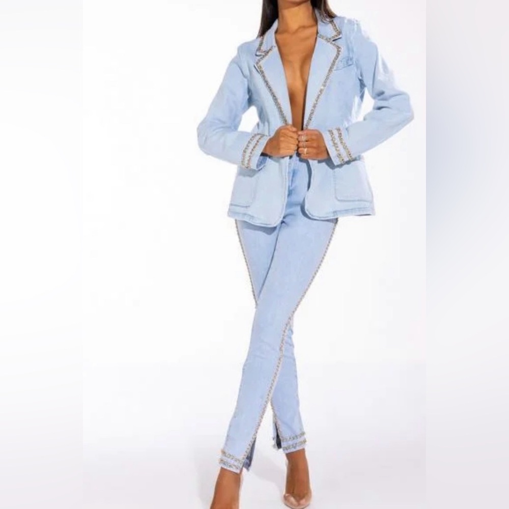 🔥Akira  classy jeans jacket sets.🔥